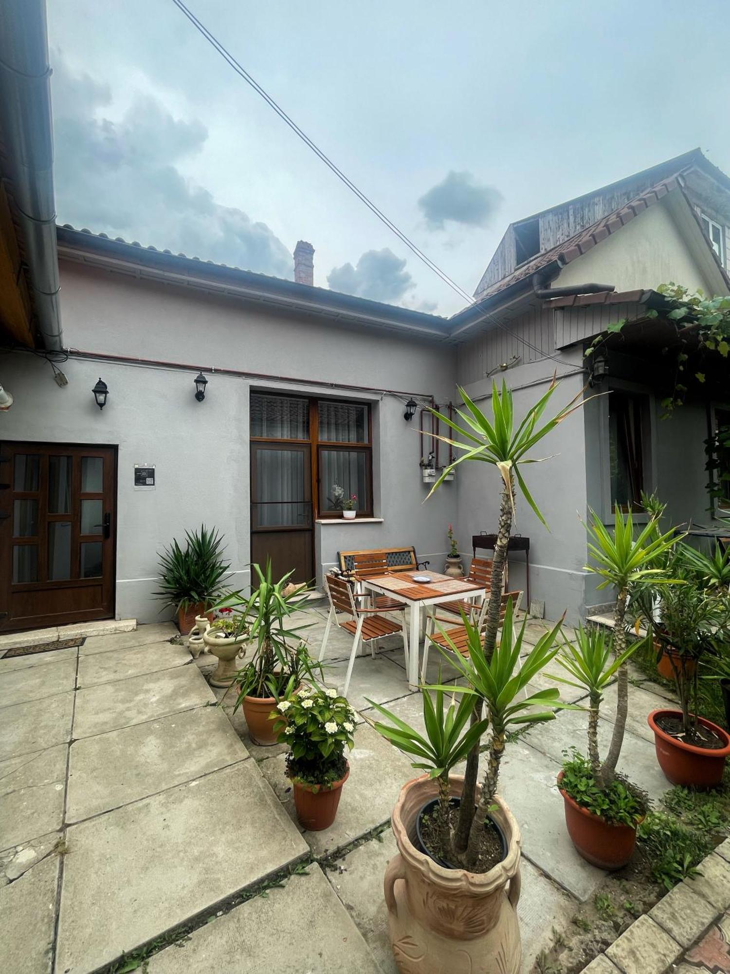 Marco'S Studio Făgăraş Exterior foto